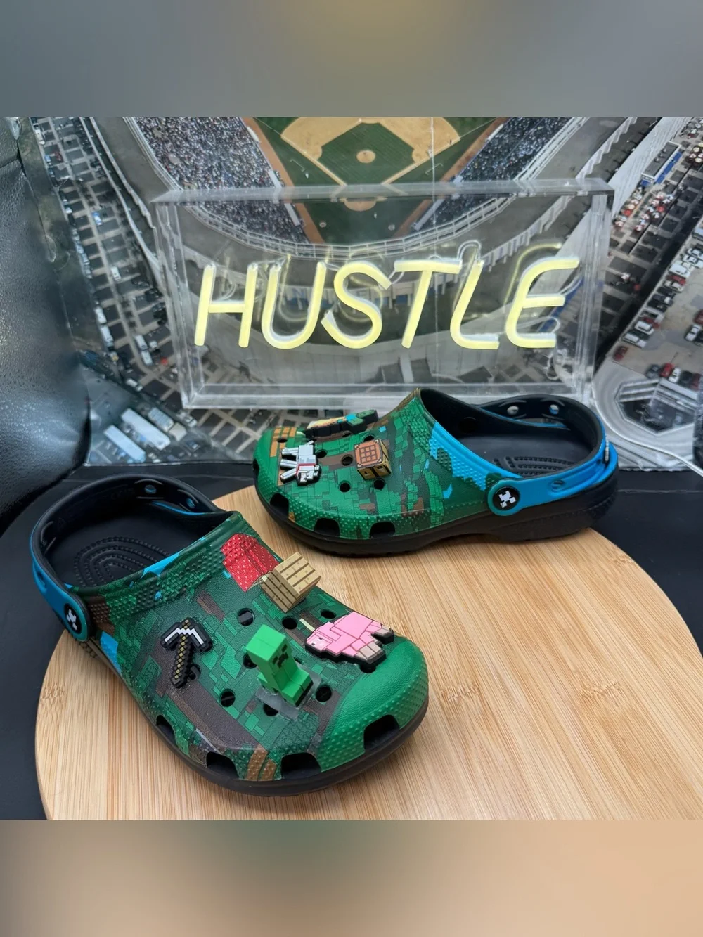 Minecraft x Crocs Classic Clog Green / Multicolor Kids Size J3